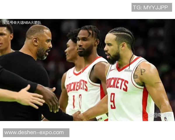 2017年热火与火箭精彩对决回顾CCTV全程直播精彩瞬间分析