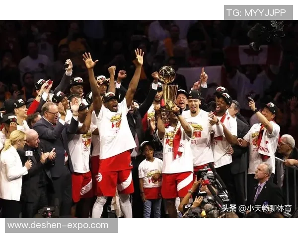 勇士与猛龙第五战激战正酣谁将夺得总冠军的荣耀之巅 勇士与猛龙第五战激战正酣谁将夺得总冠军的荣耀之巅